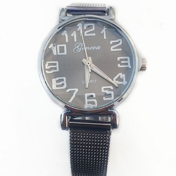 Women's Quartz Metal and Alloy Casual Watch - Picture 3 of 3
